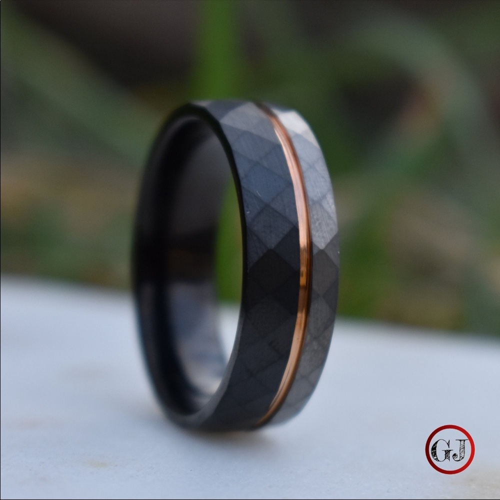 Hammered Tungsten Men’s Wedding Ring (Black, Silver, & Rose Gold Accent) - Picture 3 of 11